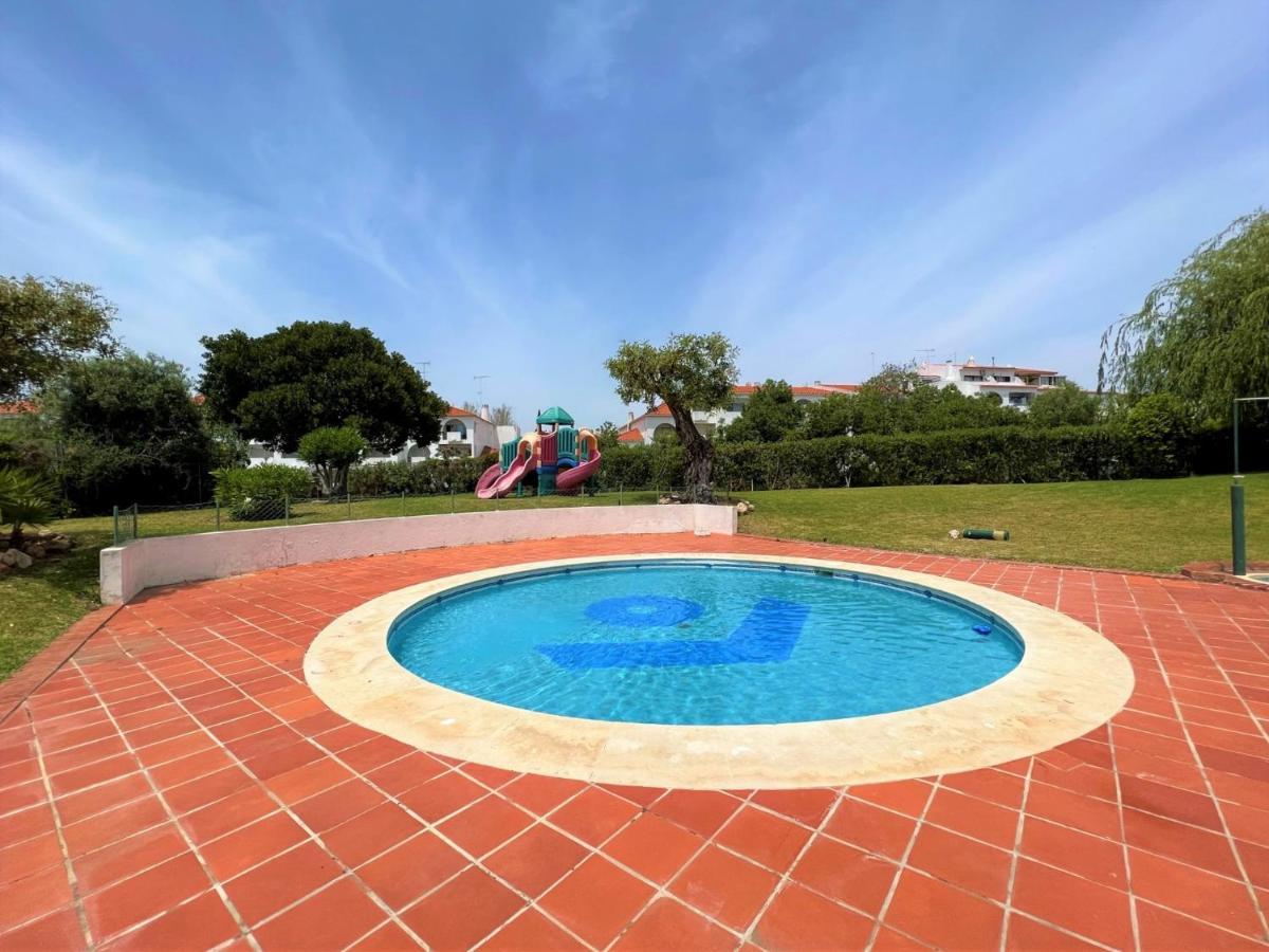 Albufeira Twins 1 With Pool By Homing Exterior foto