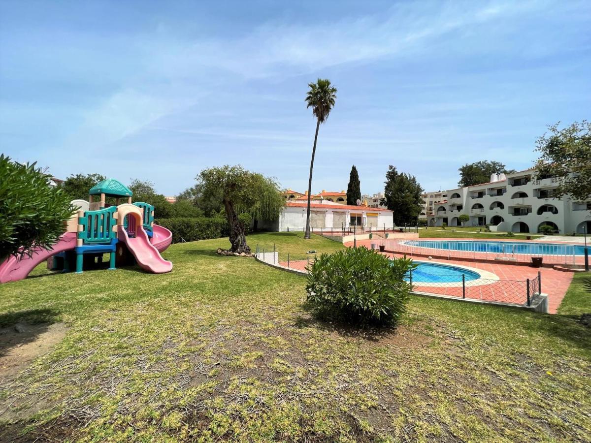 Albufeira Twins 1 With Pool By Homing Exterior foto